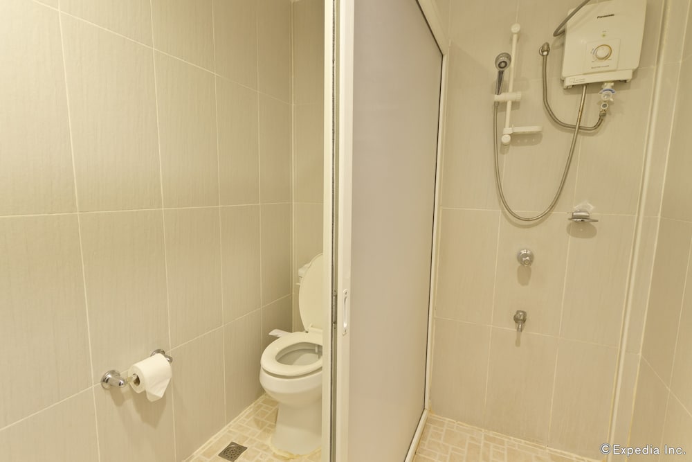 Holiday Spa Hotel 48/50
