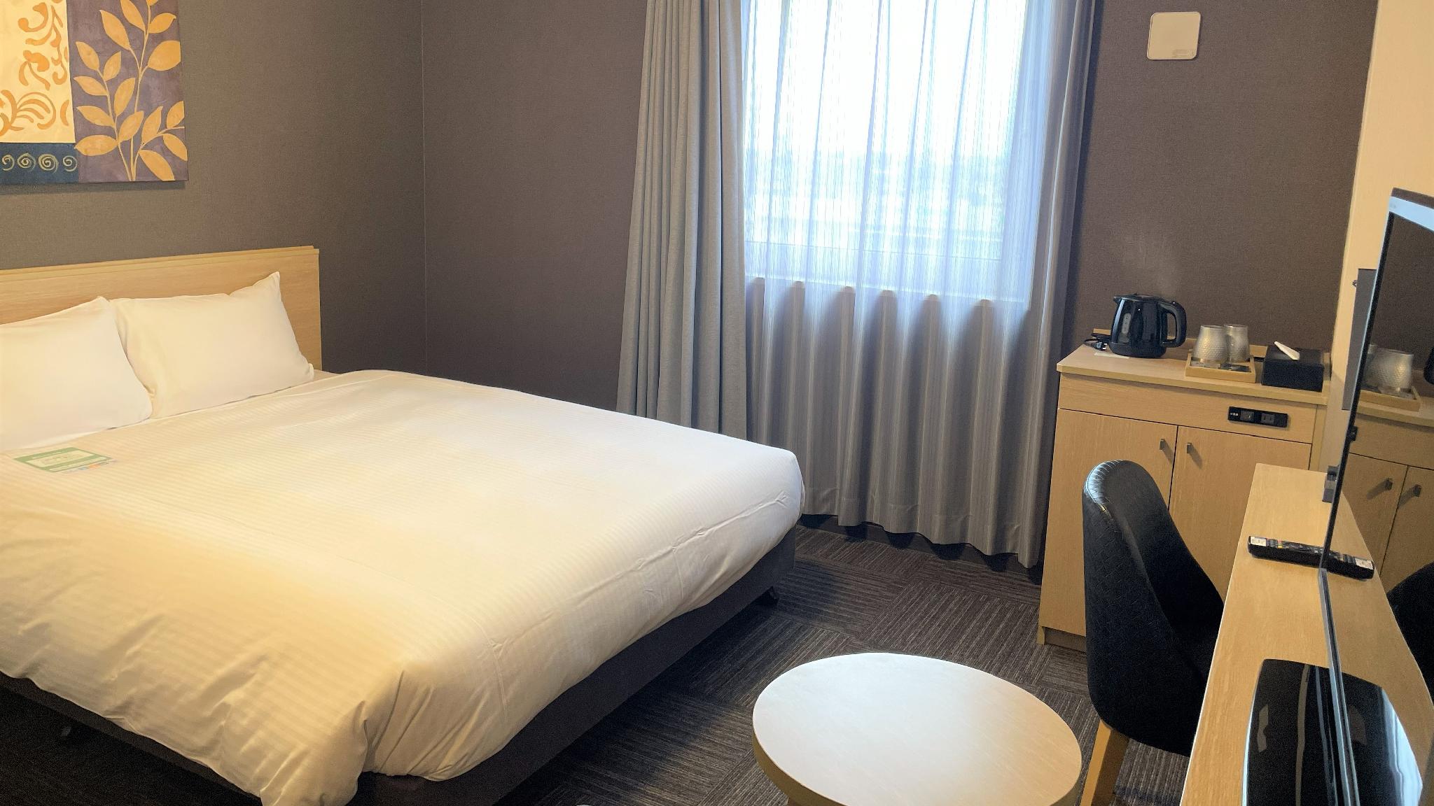 Standard, Double Bed
