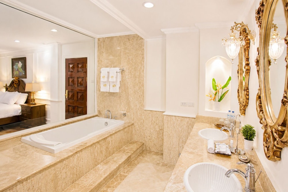 Dhavara Boutique Hotel 50/50