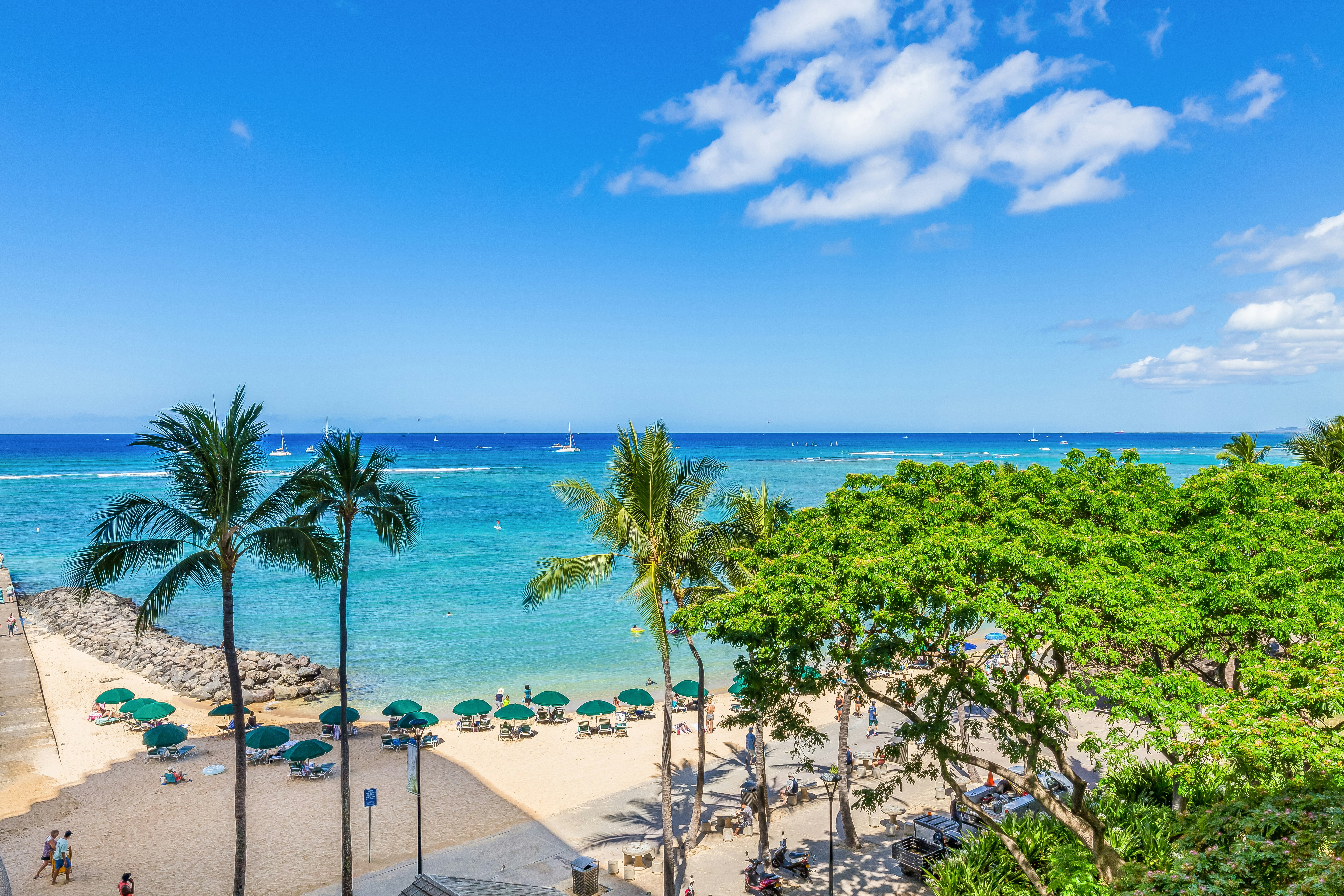 Castle Waikiki Shore 50/61