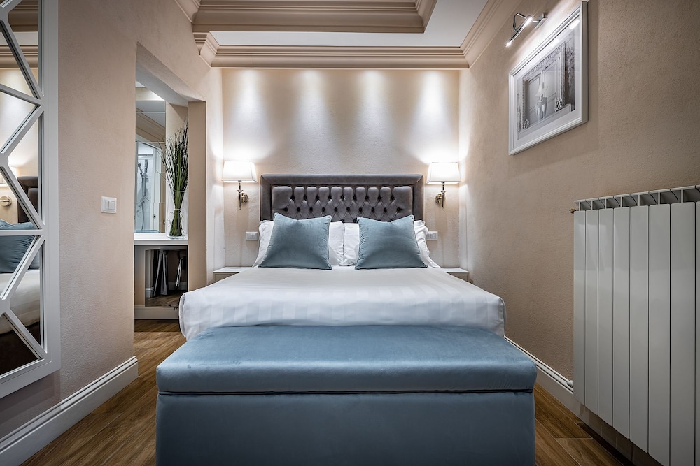 Hotel Ungherese 8/50
