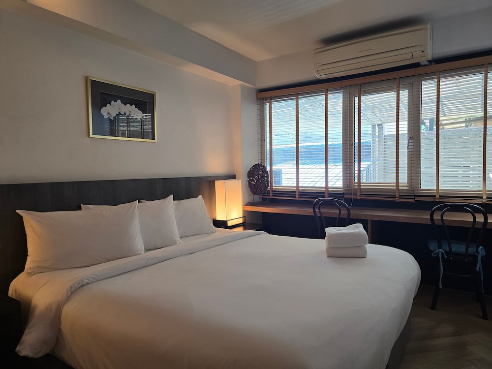 Sathorn Terrace Apartment 16/50