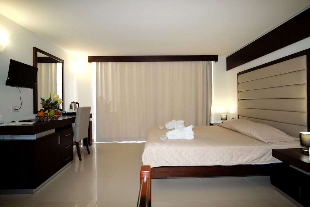 DOBULE ROOM SEA VIEW