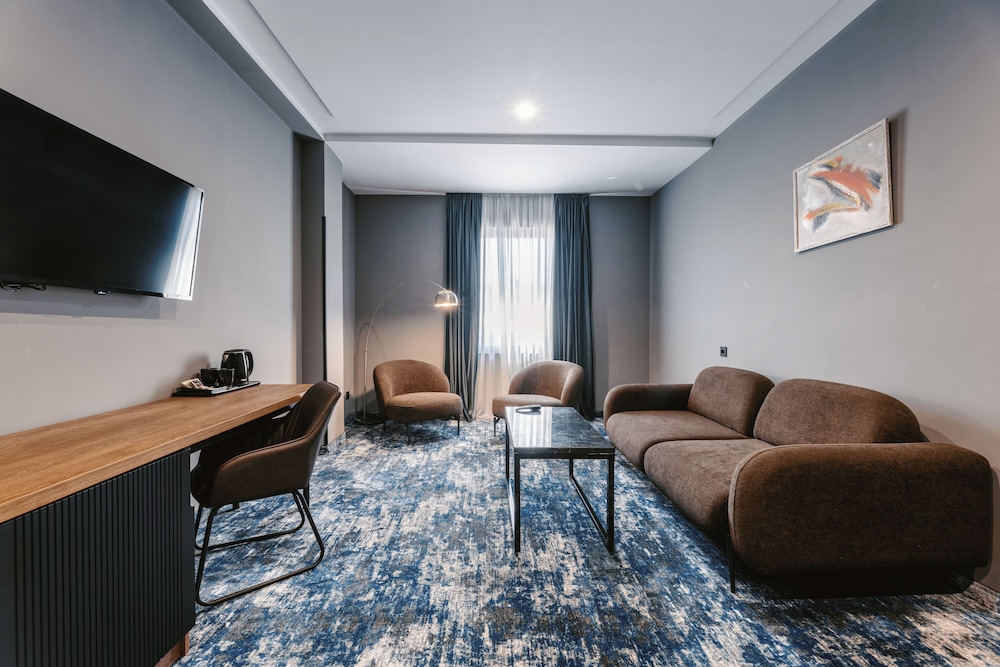 Splendid Tbilisi Hotel 54/70