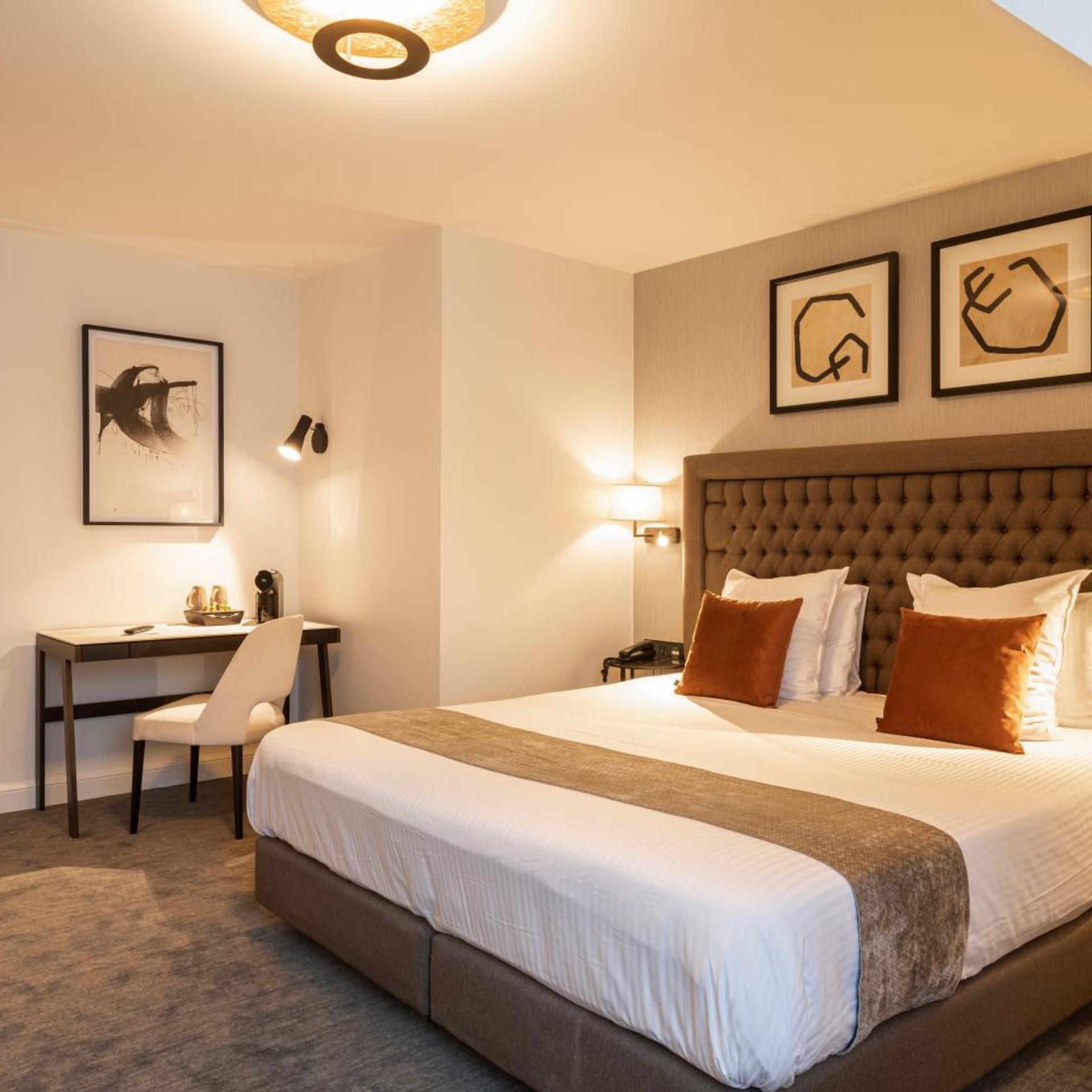 Classic, King Bed
