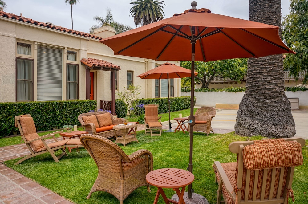 Harbor House Inn 40/50