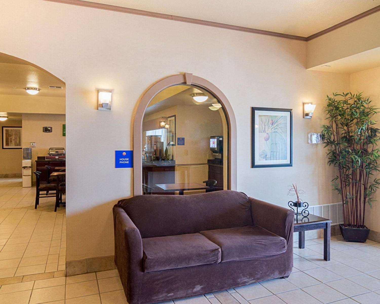 Comfort Inn I-20 Midland Stanton 21/26