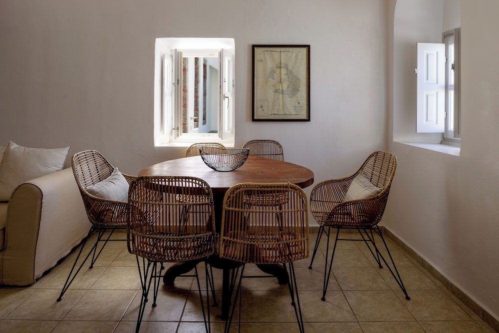 Revelis Villa & Canava 31/50