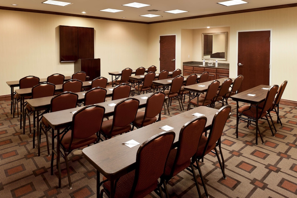 Hampton Inn And Suites Texarkana 30/32