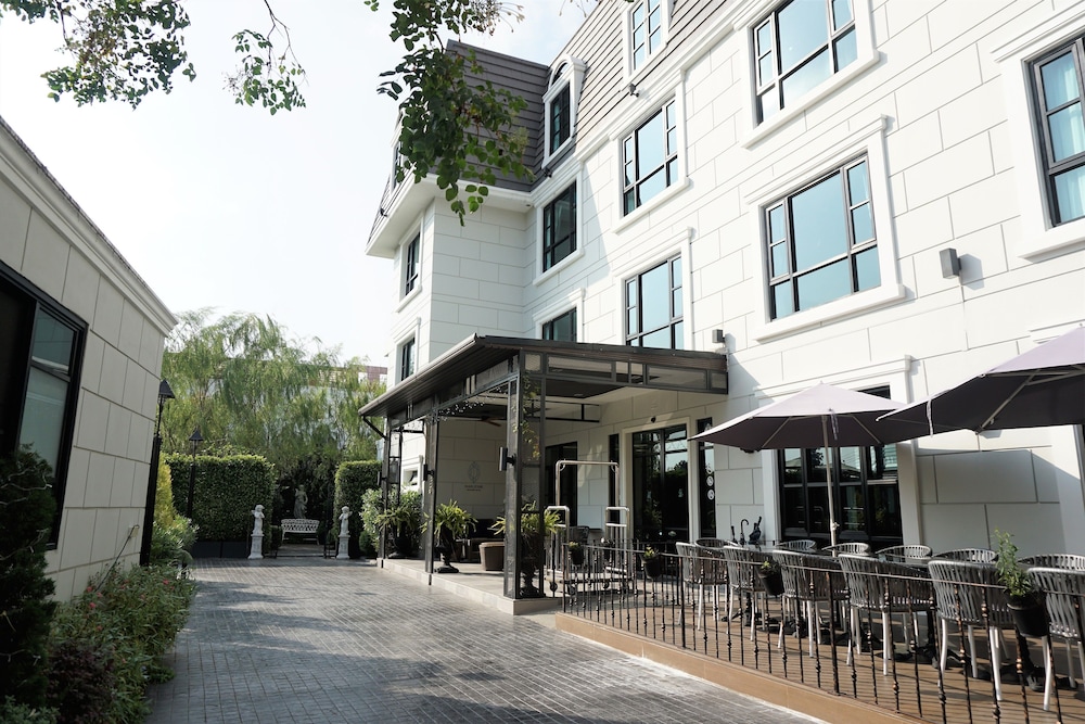 Marquise Boutique Hotel 58/64