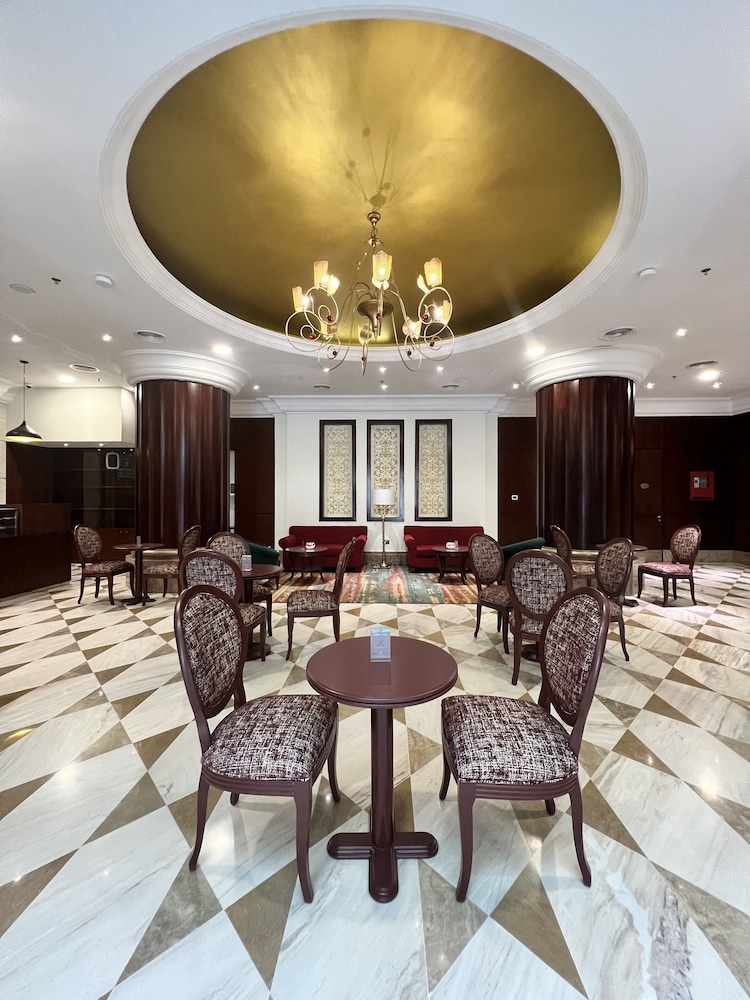 City Seasons Suites Dubai 50/60