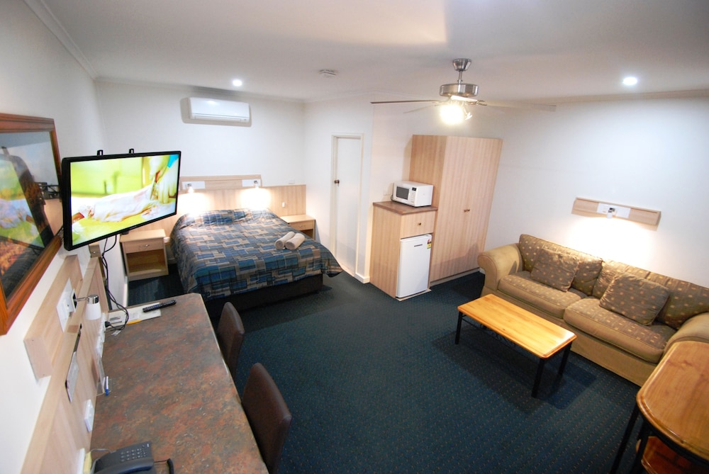 Comfort Inn & Suites Augusta Westside 37/45