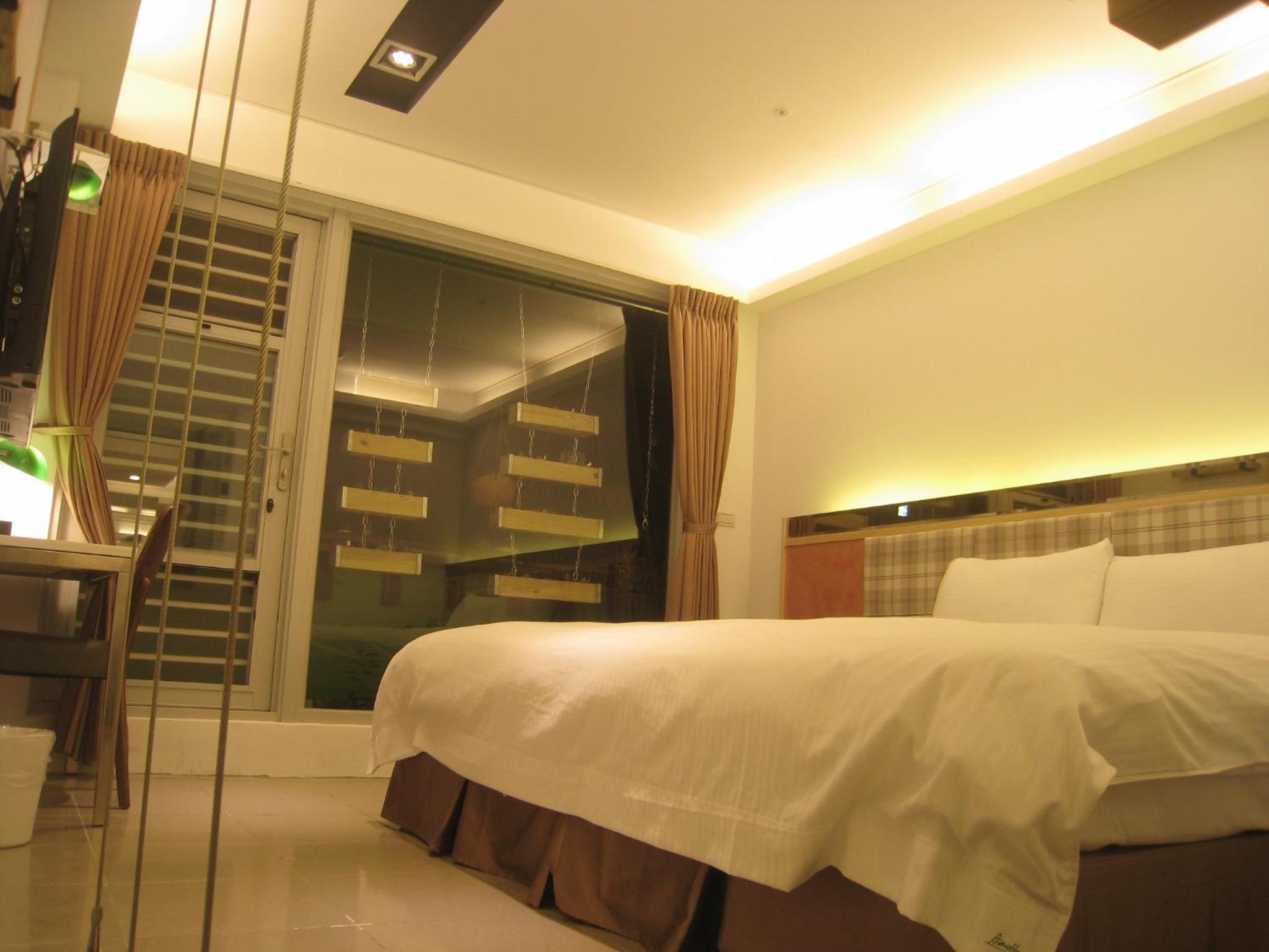 Formosa Boulevard Station Garden Hotel 8/50