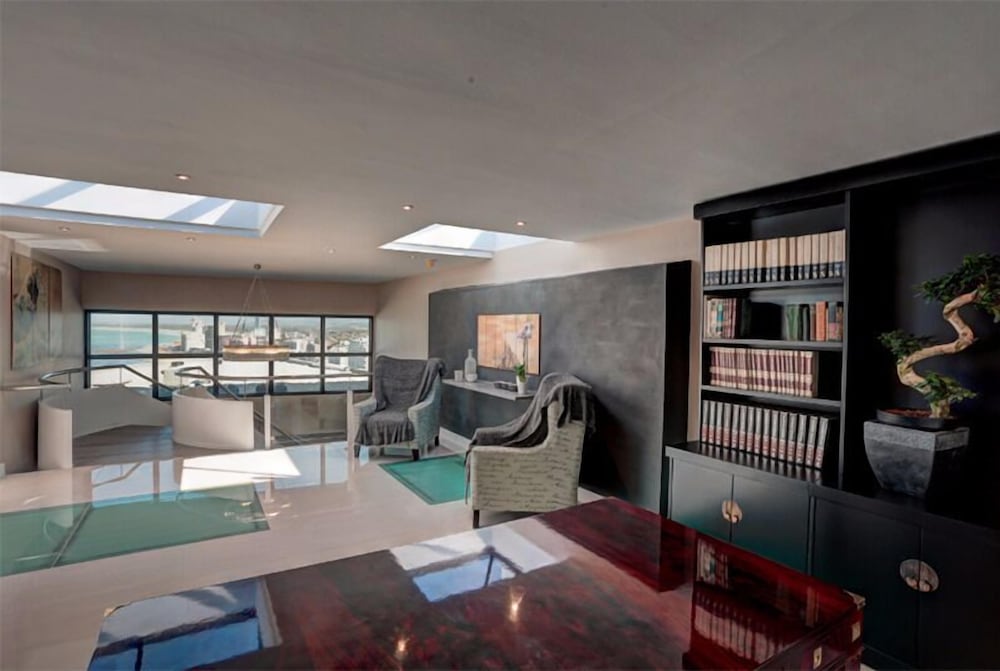 Ocean View Penthouse 30/41
