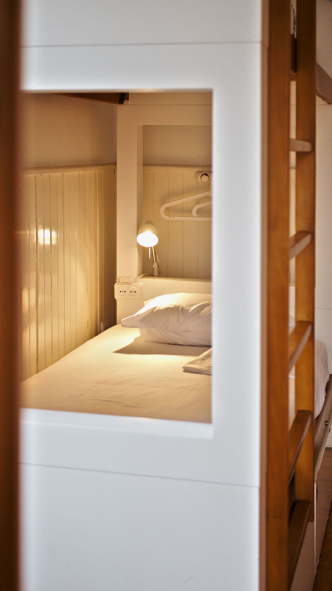 MIXED DORM, MULTIPLE BEDS
