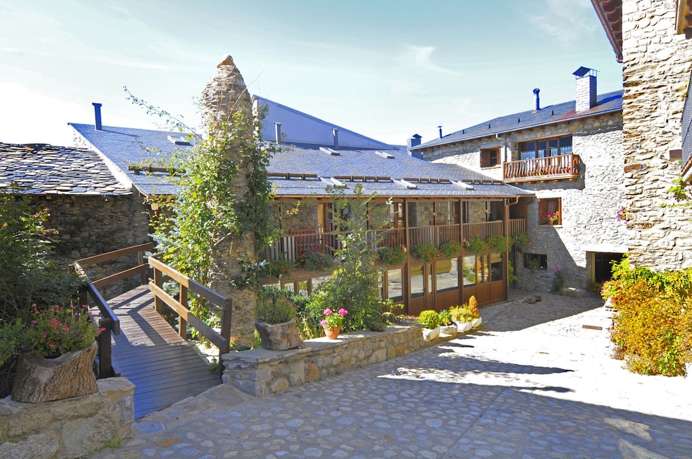 HOTEL CASA CORNEL 5/31