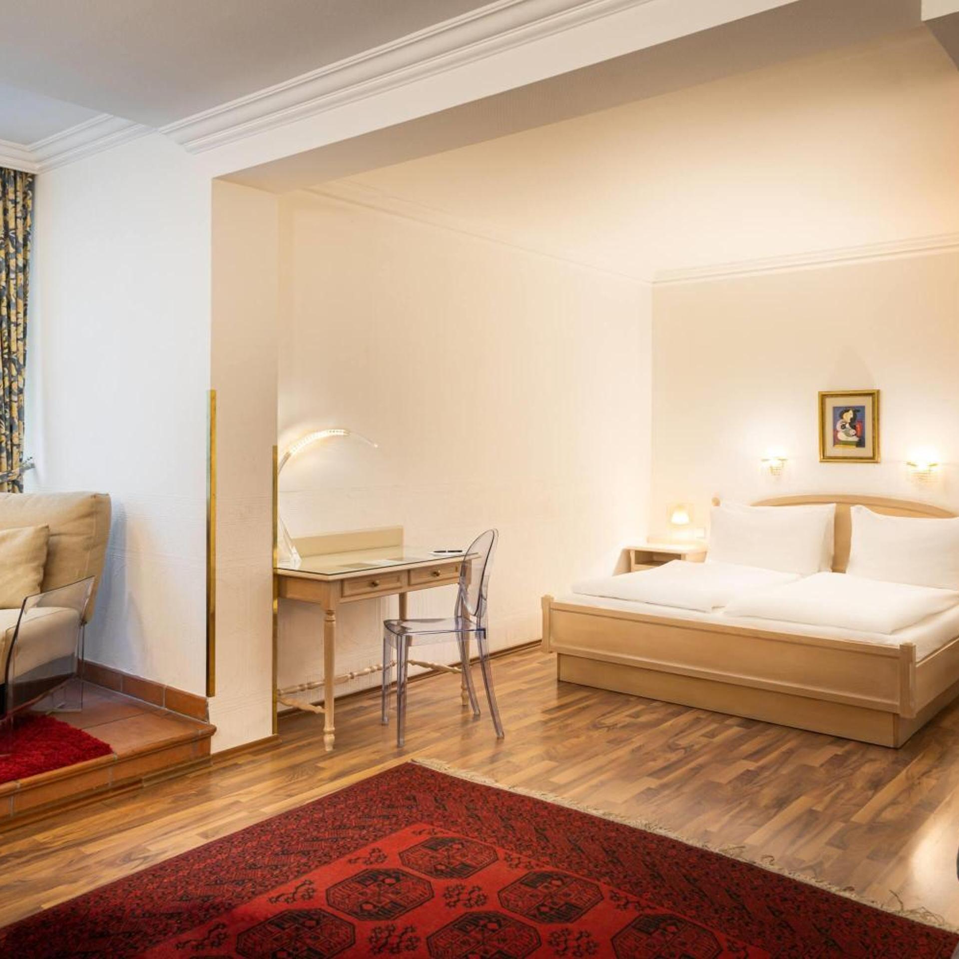 Standard, Triple, Single Bed