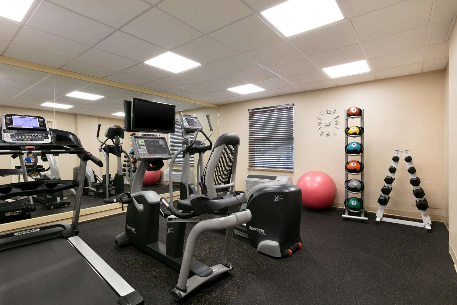 Days Inn & Suites By Wyndham Sherwood Park Edmonton 9/24