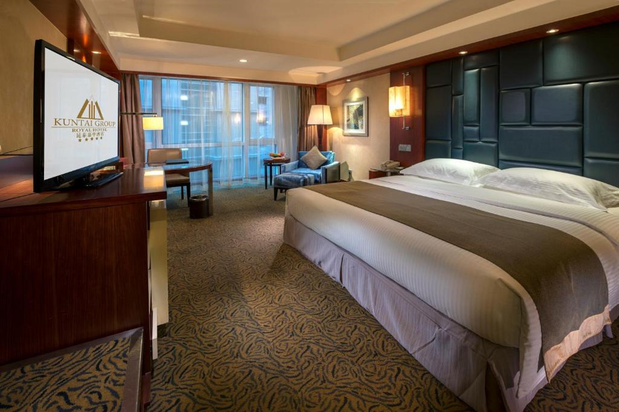 Beijing Kuntai Royal Hotel 6/21