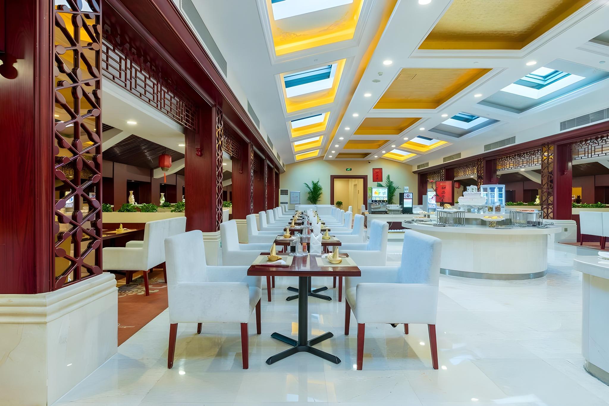 Shanxi Hotel 17/24