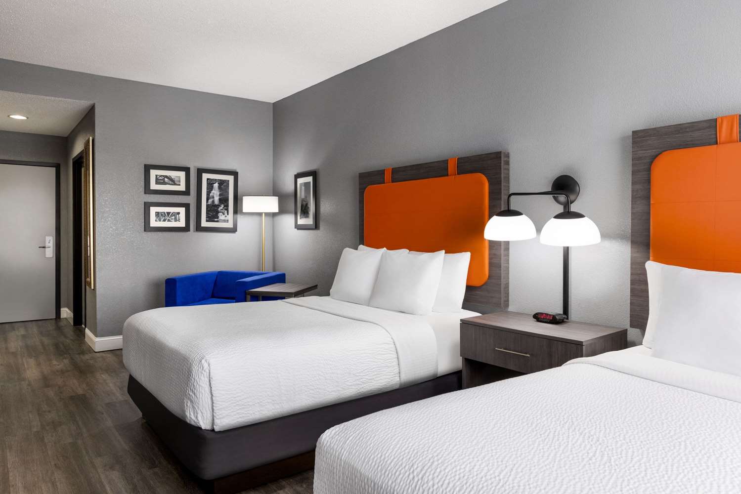 La Quinta Inn And Suites by Wyndham Mt. Laurel - Philadelphia 24/62