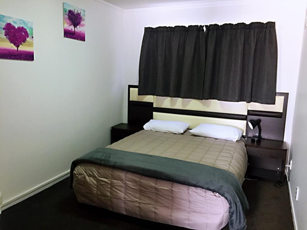 2 BEDROOMS, FAMILY, APARTMENT