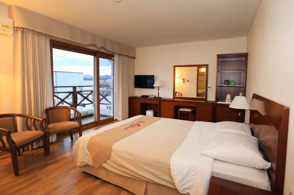 Ocean Grand Hotel Jeju 12/58