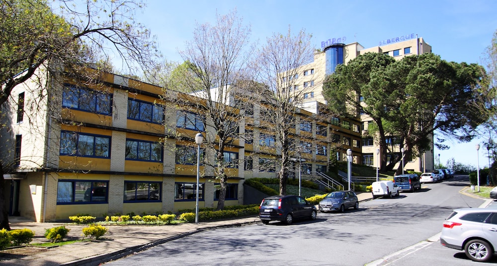 Bilbao Aterpetxea Hostel 32/37