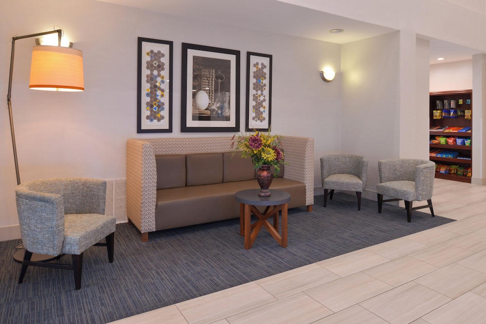 Holiday Inn Express and Suites Austin NW Lakeline, an IHG Hotel 20/27