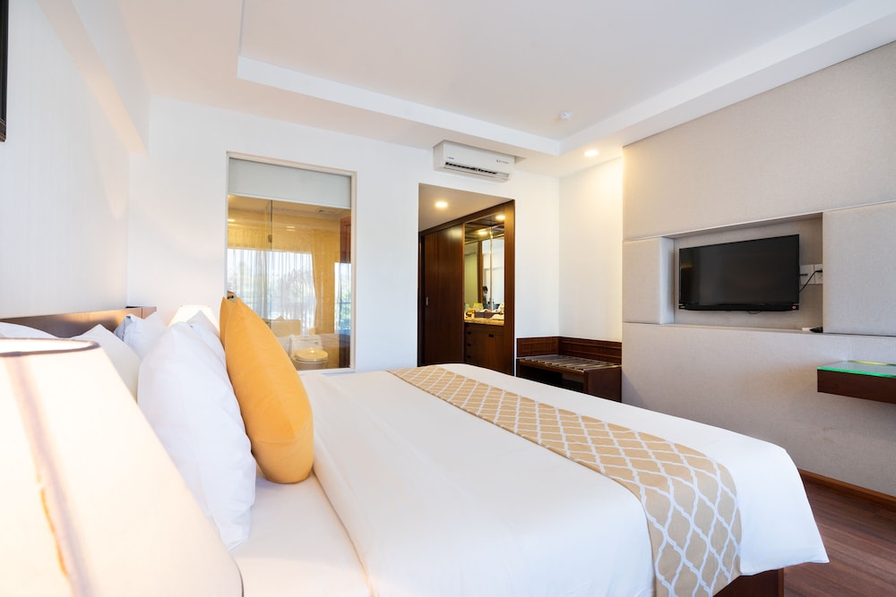 Hoang Ngoc Beach Resort 35/87