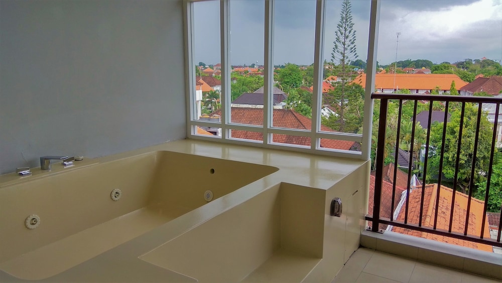 Sanur Resort Watujimbar 36/50