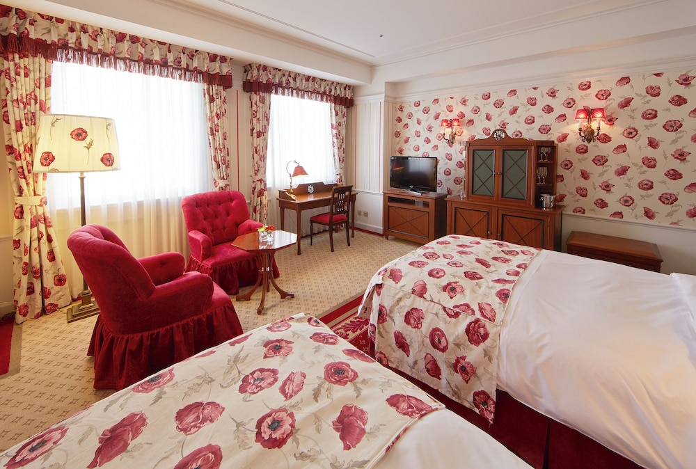 Designer, Deluxe, Twin Beds