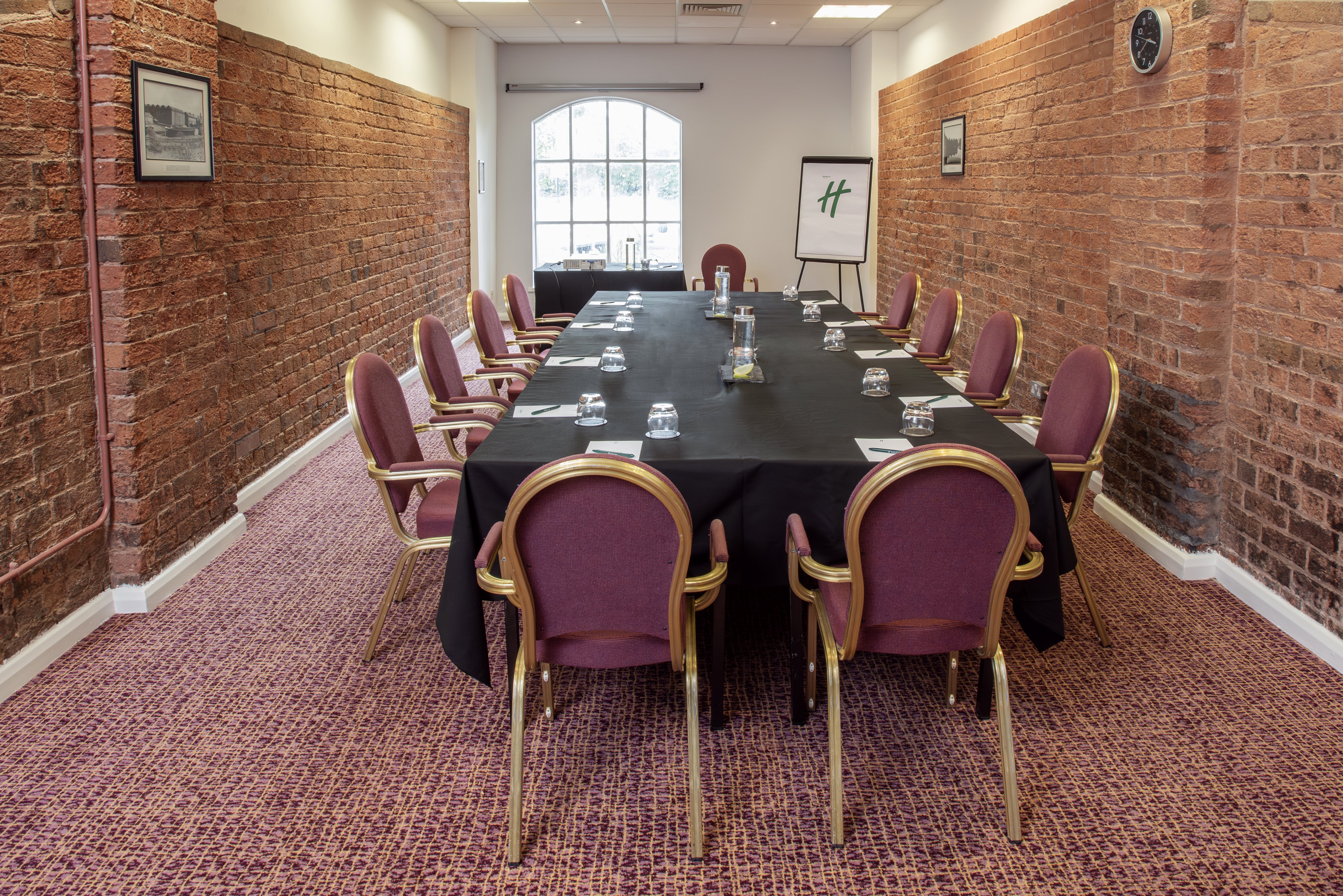 Holiday Inn Ellesmere Port Cheshire Oaks 39/48