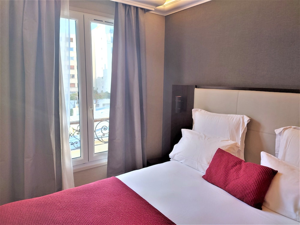 HOTEL CACTUS 25/49