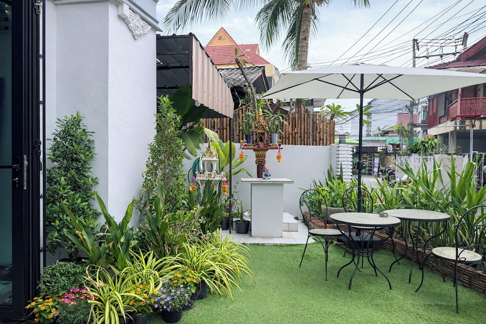 Spring at Tapae (ex. Tjr Boutique House) 42/50