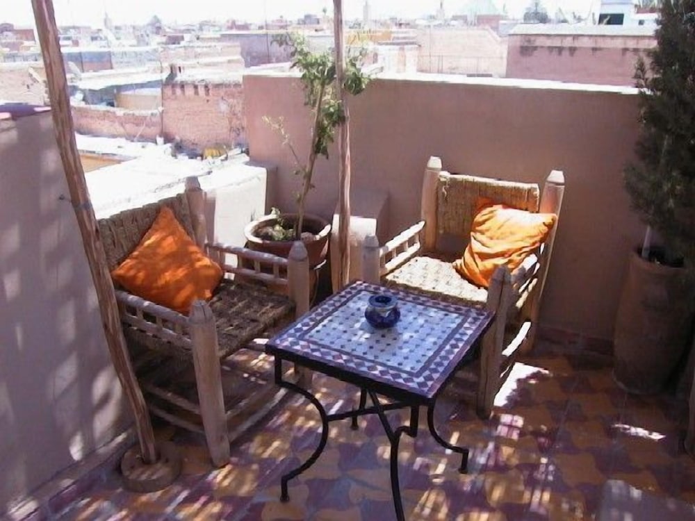 LA MAISON NOMADE 77/77