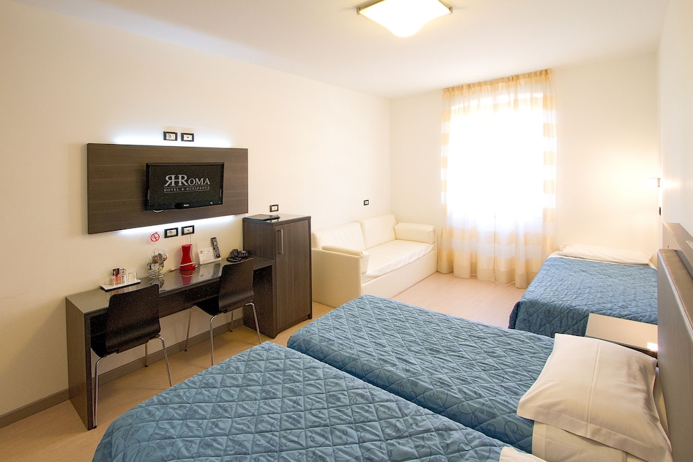 Roma Hotel 12/67