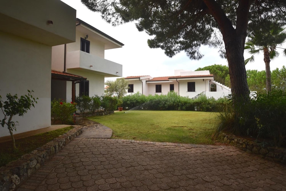 Villaggio Pineta Petto Bianco Hotel 52/60