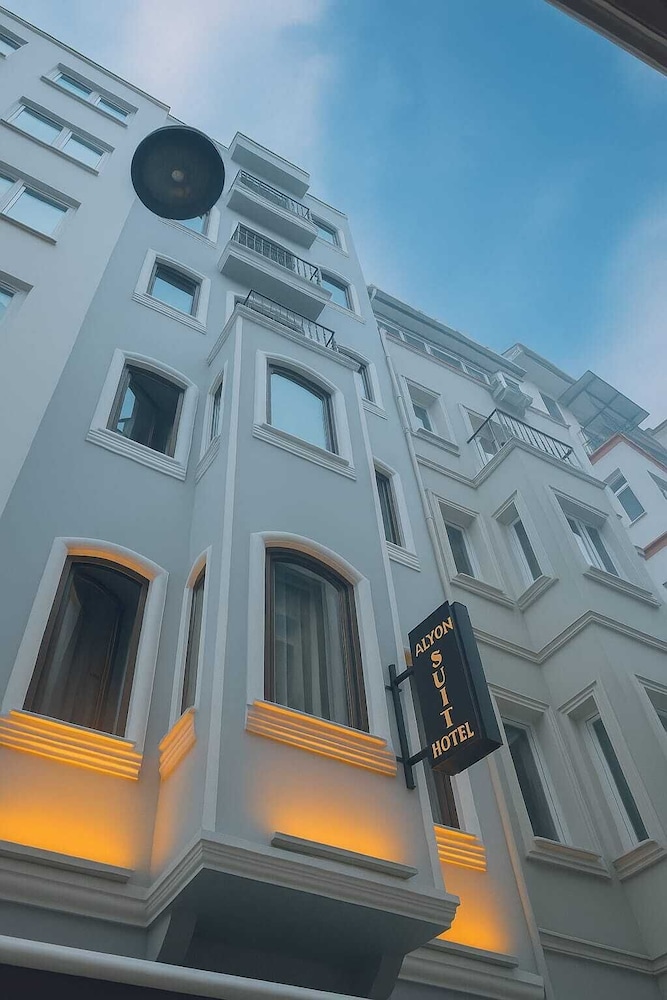 Montena Suite - Adults Only 5/50