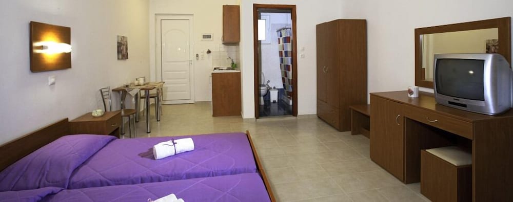 Anelia Boutique Studios And Apartments 22/50