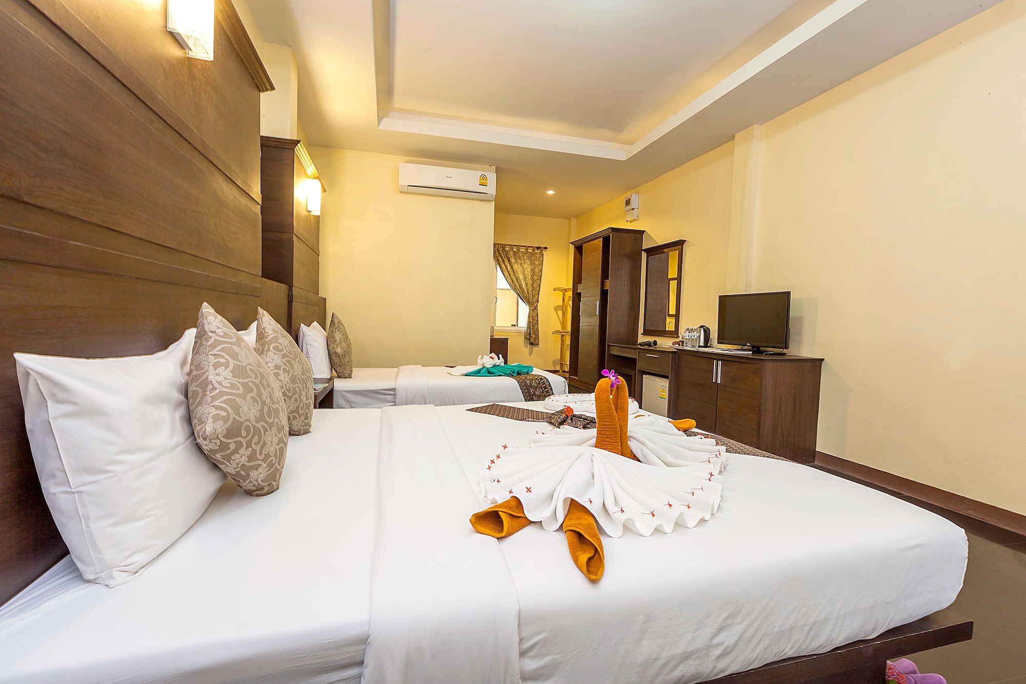 STANDARD ROOM