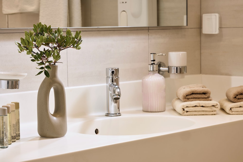Selana Suites 6/50