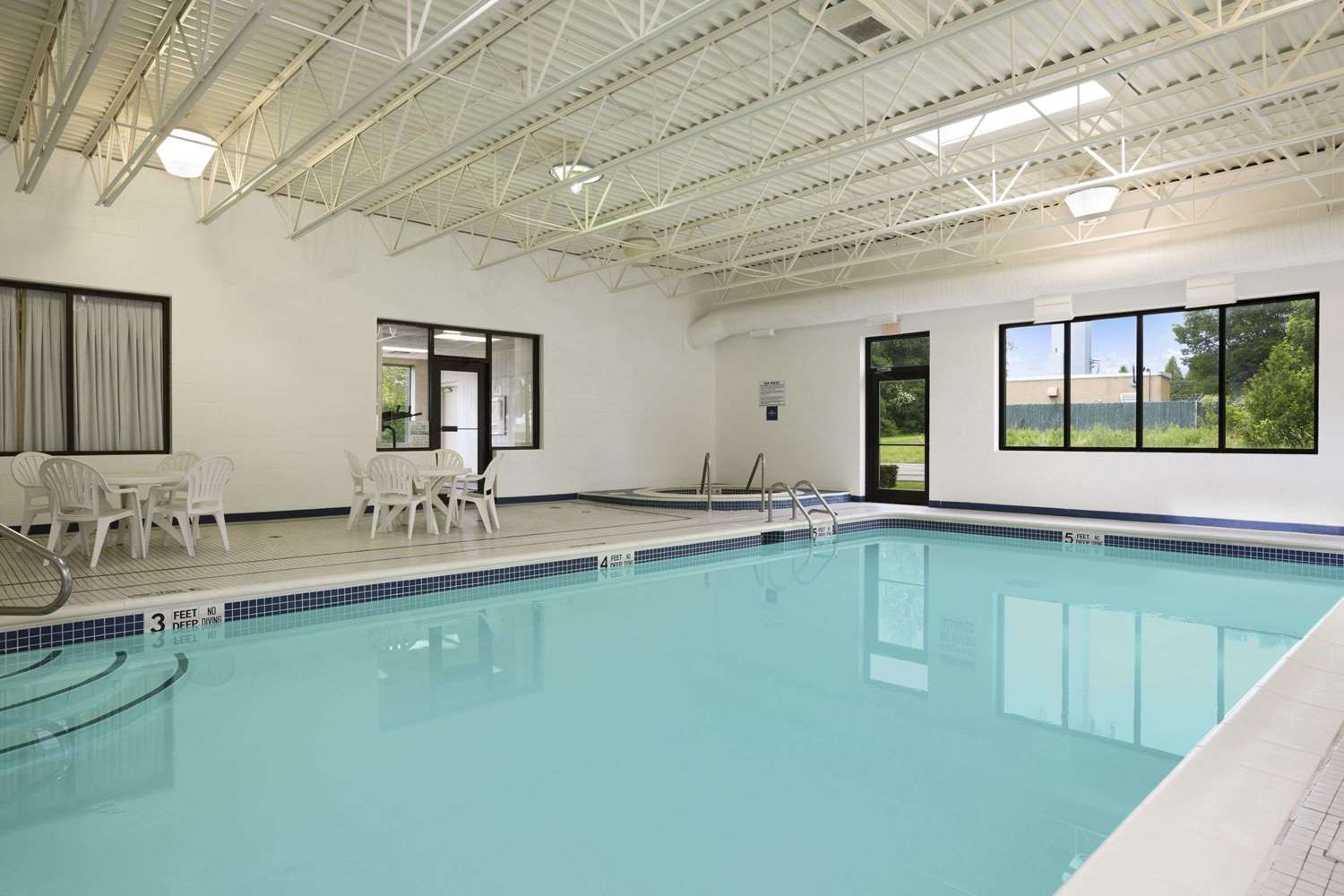 Holiday Inn Express Plattsburgh 3/12