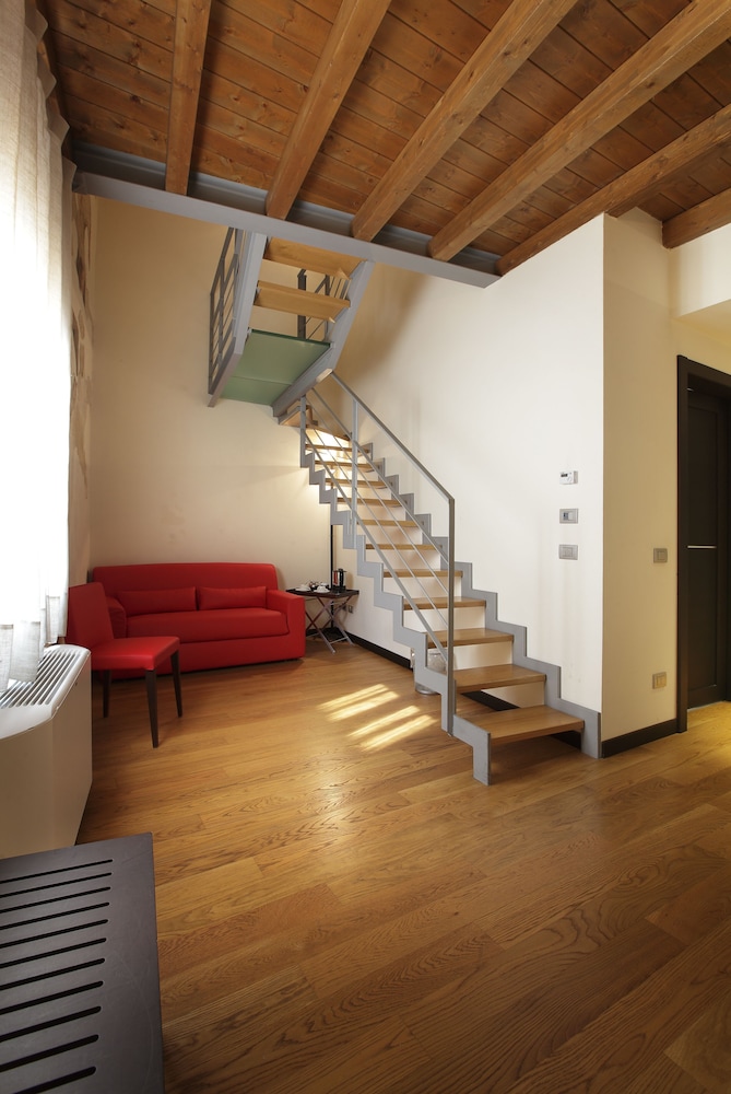 Hotel Annunziata 30/77