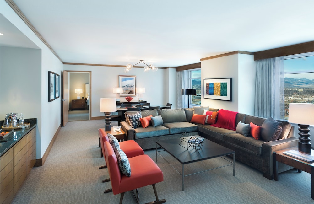Hyatt Regency Denver 50/77