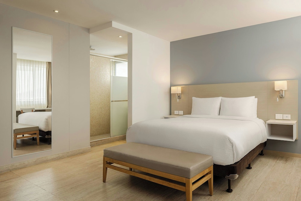 غرفة ديلوكس بسرير كوين، Mercure Santa Marta Emile 3/10