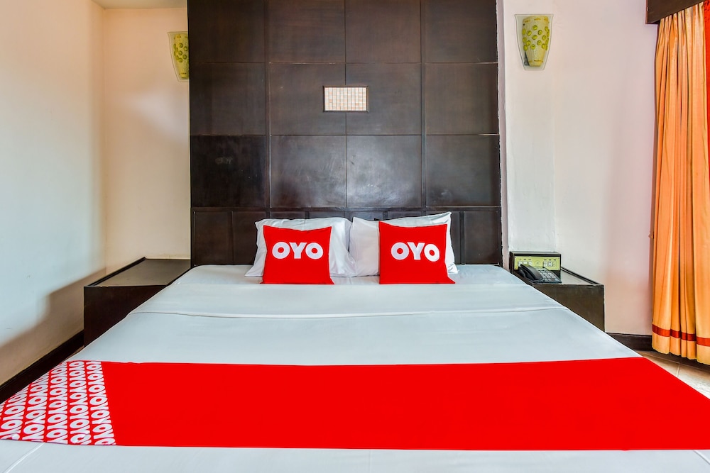OYO 447 Royal Express Hua Hin 10/39