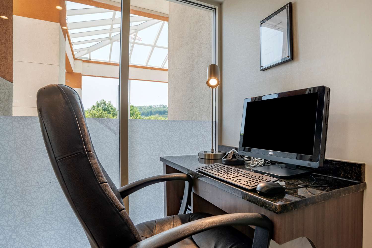 Best Western Carlton Suites 39/42