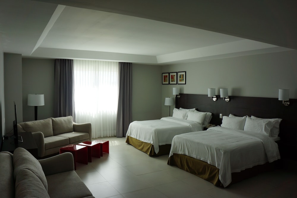 HOLIDAY INN CAMPECHE 20/78