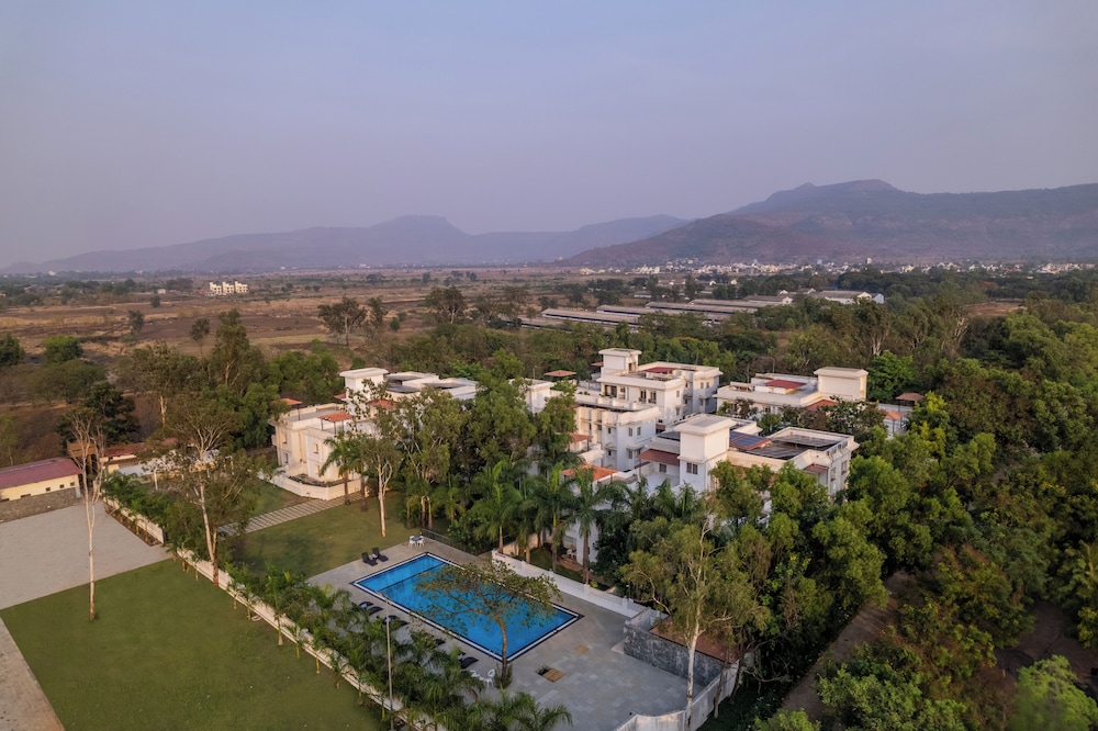 Sterling Stolen Heaven - Lonavala 42/55